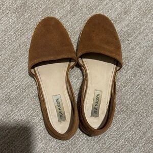 Steve Madden Tan Suede Flats